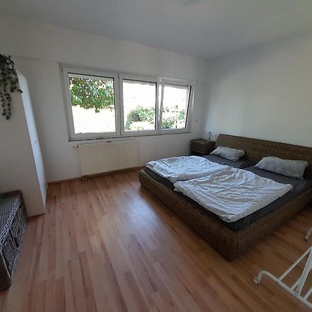 Apartament Goldstueck Im Gruenen Bad Schönborn Zewnętrze zdjęcie